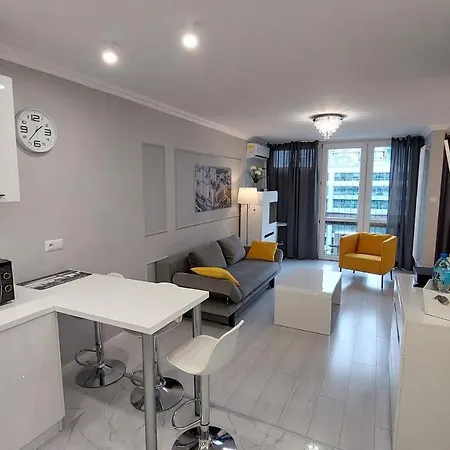 Elegancki Apartament W Sercu Warszawy Warsaw Exterior photo